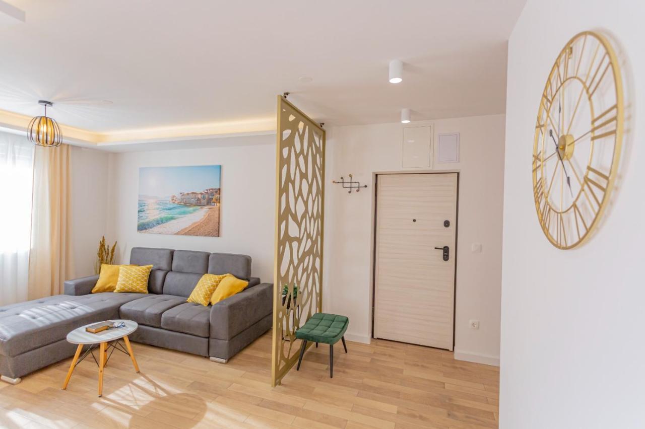 Apartament Znjan Holidays *